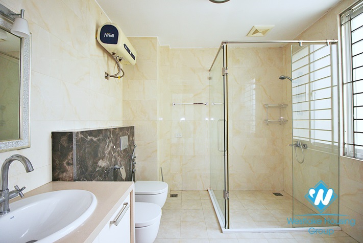 Lake view- House with big terrace for rent in Tay Ho, Hanoi